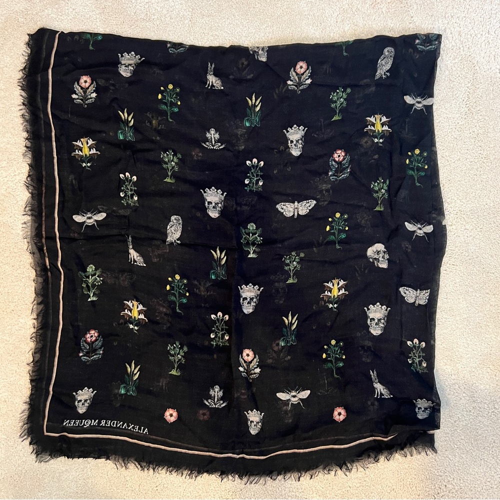 ALEXANDER MCQUEEN HUGE GARDEN FLORAL SCARF!